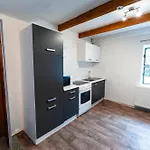 Monteurgut Kastanie Apartment Marren