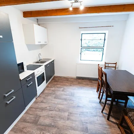 Monteurgut Kastanie شقة *